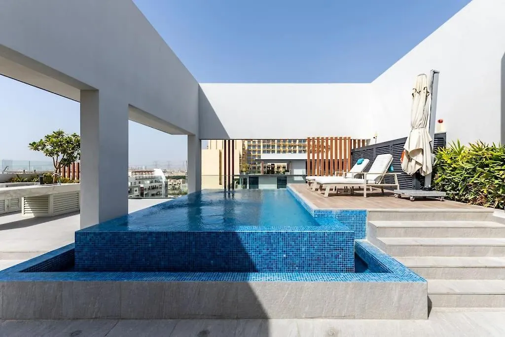 Apartment Waves - Comfortable Jvc Apt With Balcony And Maids Room Dubai