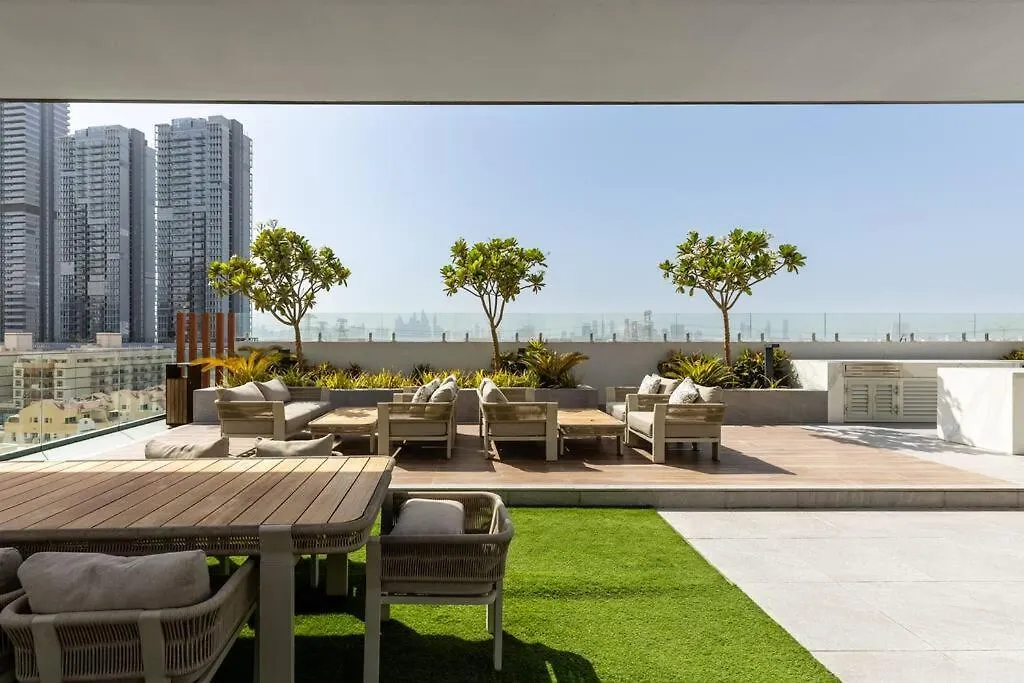 Waves - Comfortable Jvc Apt With Balcony And Maids Room Dubai Apartment