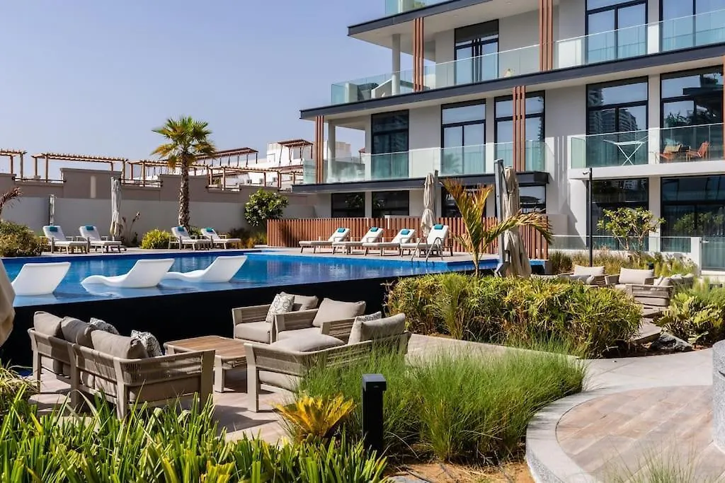 Waves - Comfortable Jvc Apt With Balcony And Maids Room Dubai 0*,  United Arab Emirates