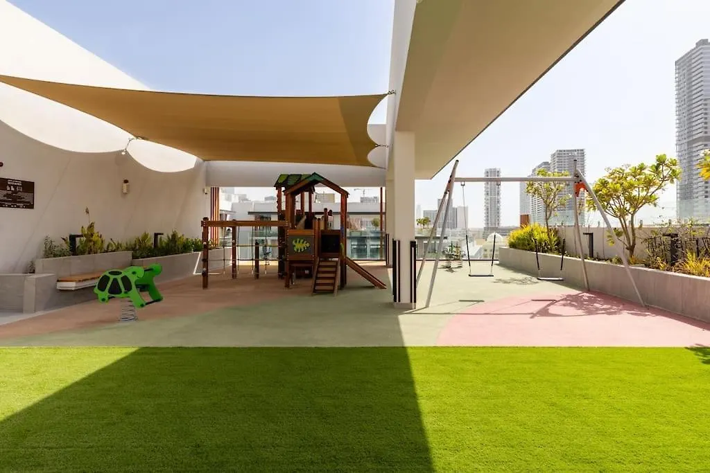 Waves - Comfortable Jvc Apt With Balcony And Maids Room Dubai 0*,  United Arab Emirates